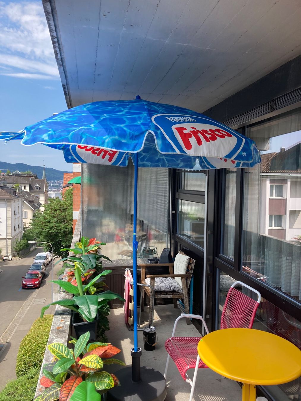 Ombrelloni: FRISCO Glace Sonnenschirm Top Zustand – Usato da Zürich venduto da doyou01 2