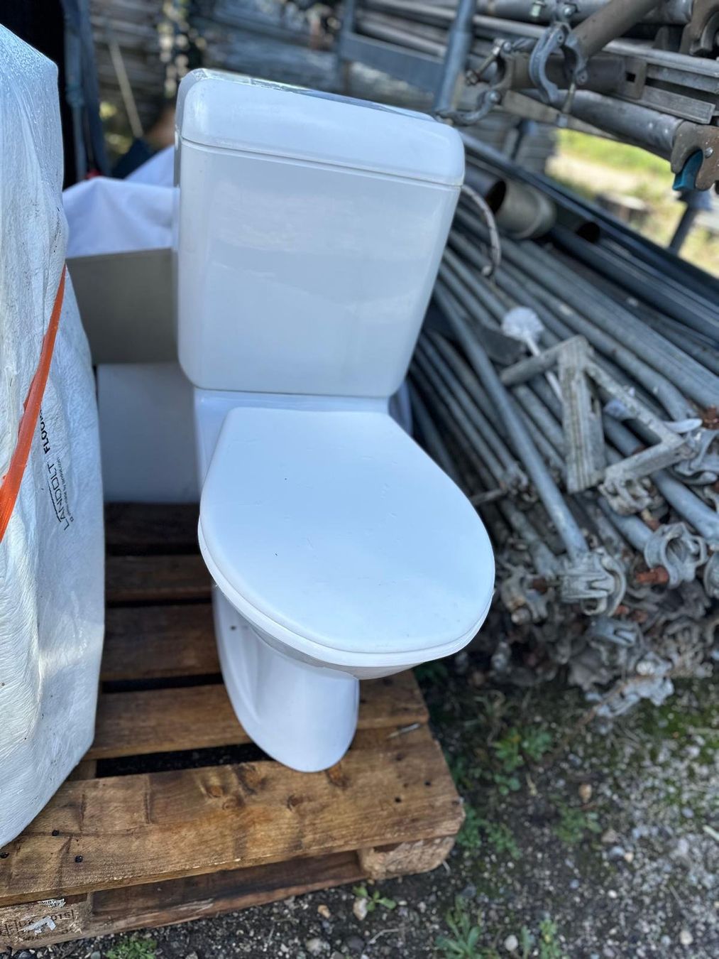 WC: Stand WC – Usato da Spreitenbach venduto da Space_X 1