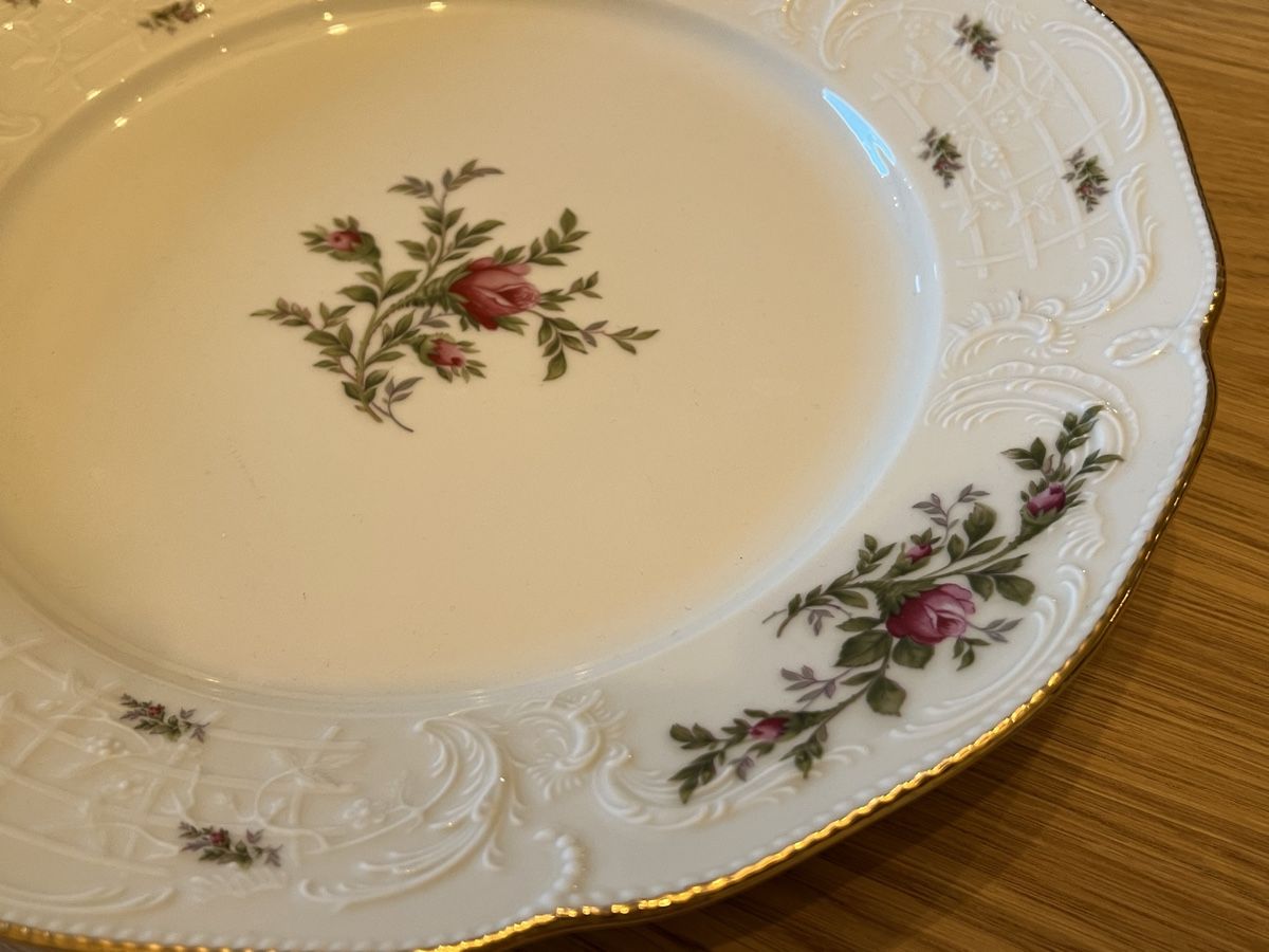 Rosenthal Piatti: Rosenthal Classic Rose Teller, Goldrand – Usato da Luzern venduto da closettheory 2