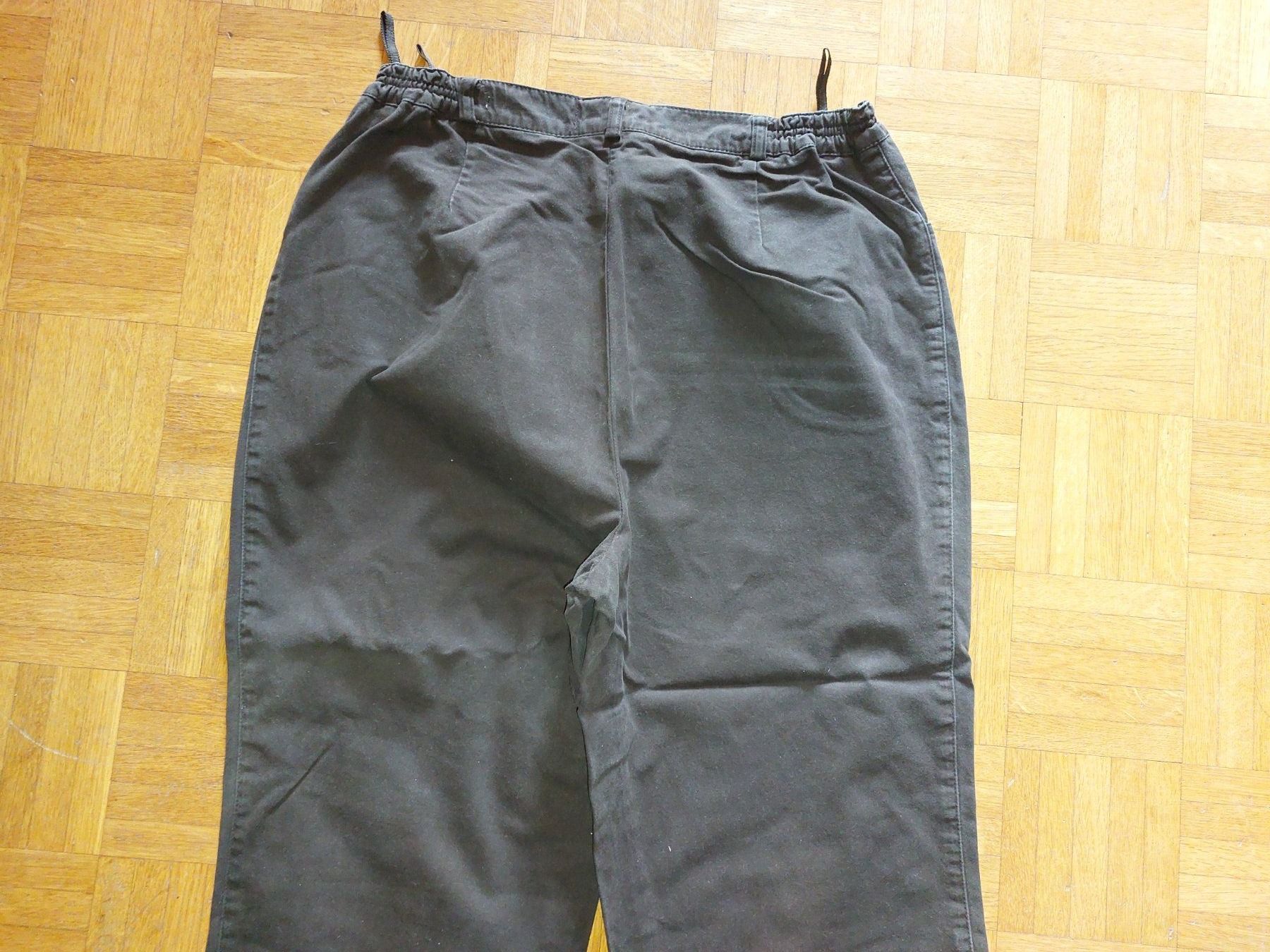 Hosen: schöne Hose / Jeans, Grösse 22, braun – Gebraucht aus Escholzmatt von Stern777 2