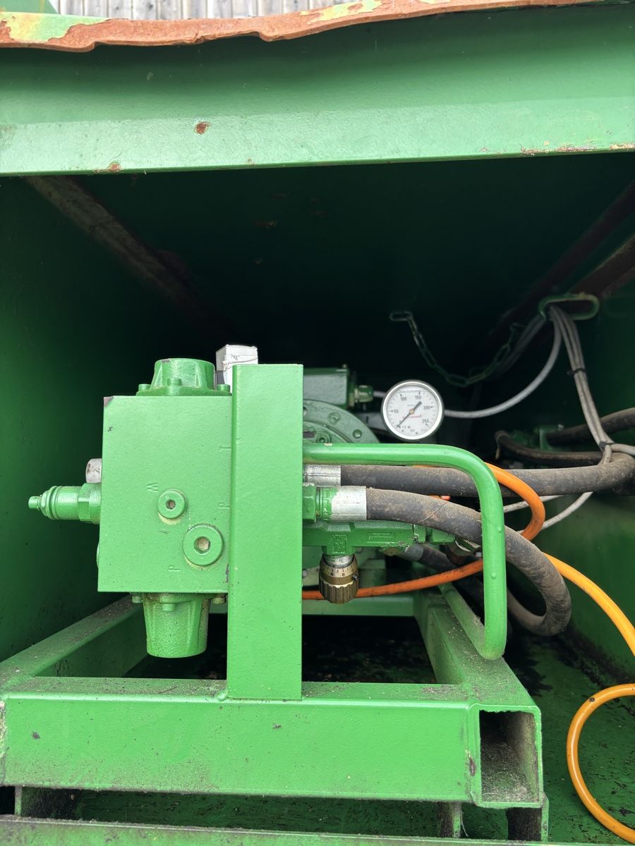 Altro per Ufficio & Commercio: Pressmulde elektrisch – Usato da Niederbipp venduto da mal_wq8k 5