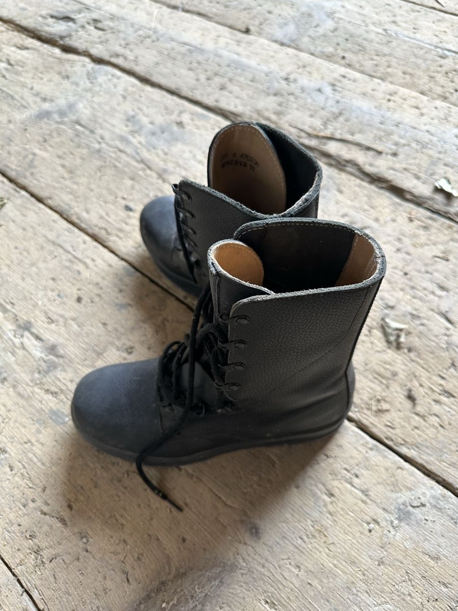 Scarpe da uomo: Chaussures armée Suisse neuve  – Nuovo (secondo la descrizione) da Pomy venduto da alex911 1
