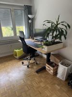 Elektrisch höhenverstellbarer Bürotisch