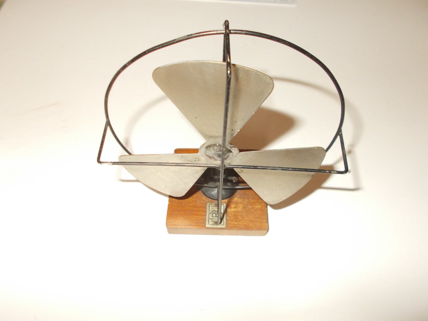 Kit di modellismo & Modellini statici: ANTRIEBSMODELL URALT , WINDPROPELLER. – Usato da Romanshorn venduto da Legere8 3