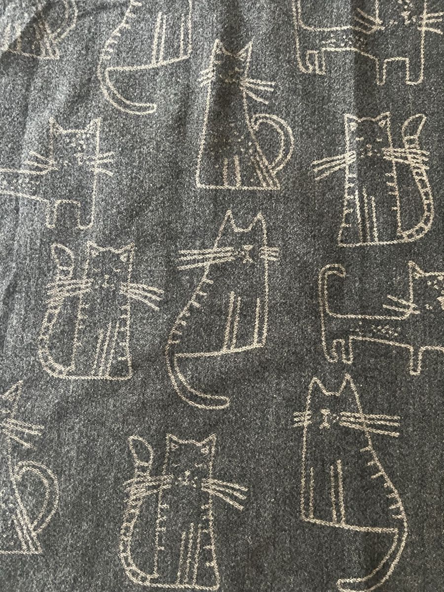 Foulard & Sciarpe: Kaschmir-Schal mit Katzenmotiv Neu – Nuovo e nell'imballaggio originale da Zürich venduto da Vma_reuse 3