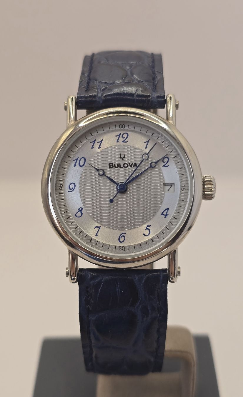 Bulova Montres: Bulova Quartz Date 32,3mm – D'occasion à Minusio par AGSuhren