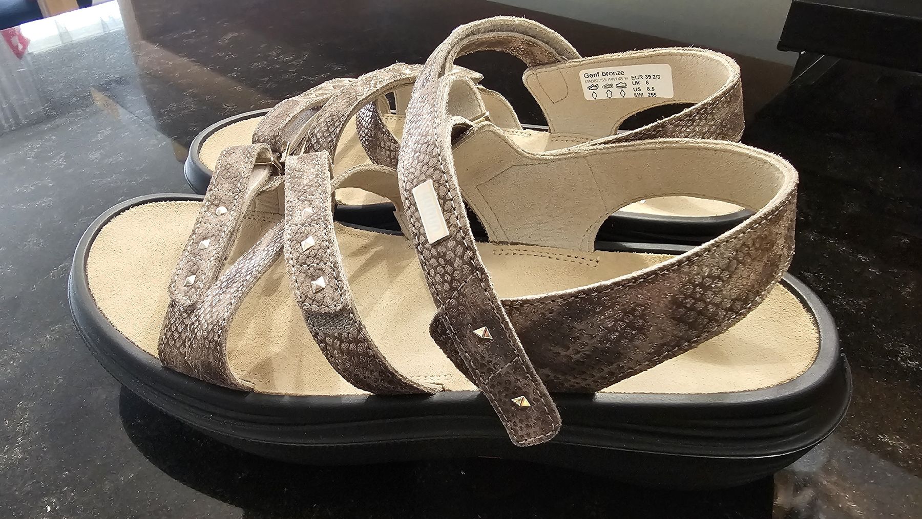 Kybun Scarpe da donna: Kybun Genf bronze, Gr. 39 2/3, NEU – Nuovo e nell'imballaggio originale da Arbon venduto da Flyaway8 6