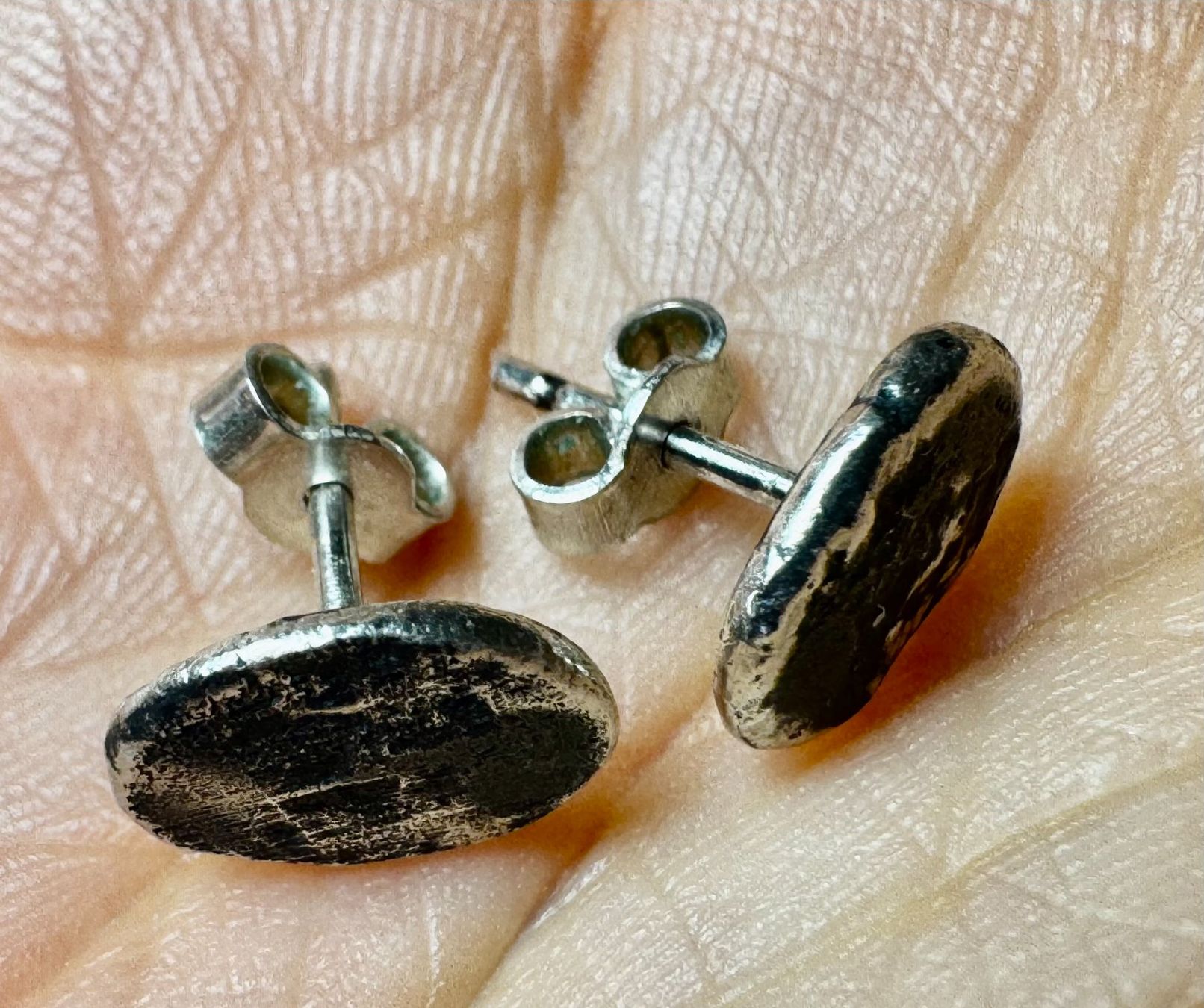 Orecchini pendenti & Orecchini a lobo: 1 Paar handgefertigte Ohrstecker - Silber 925 – Nuovo e nell'imballaggio originale da Jona venduto da Herzschmiede 3