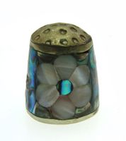 Fingerhut mit Muster Perlmutt (6) Blume