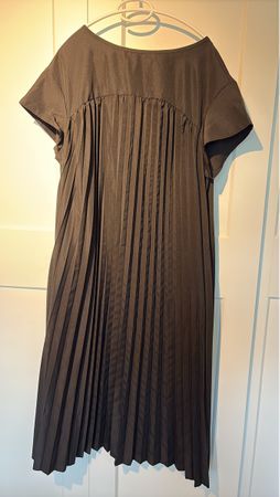 Braunes Faltenkleid Grösse 3xl -Elegant 