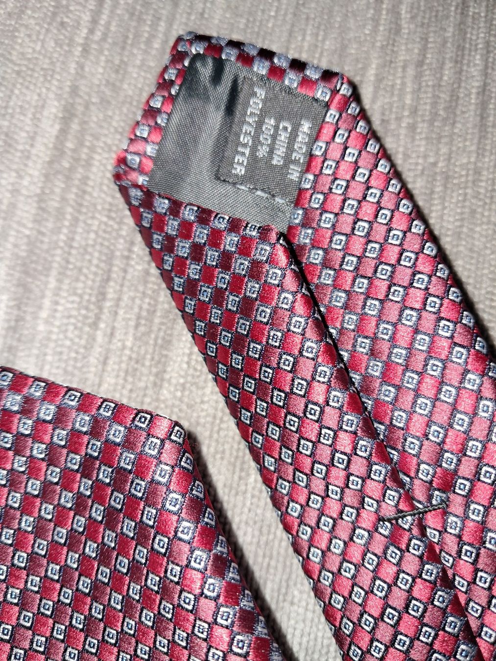 Cravatte: Krawatte Perry Ellis Portfolio rot kariert Polyester – Nuovo e nell'imballaggio originale da Bassersdorf venduto da leader07 2