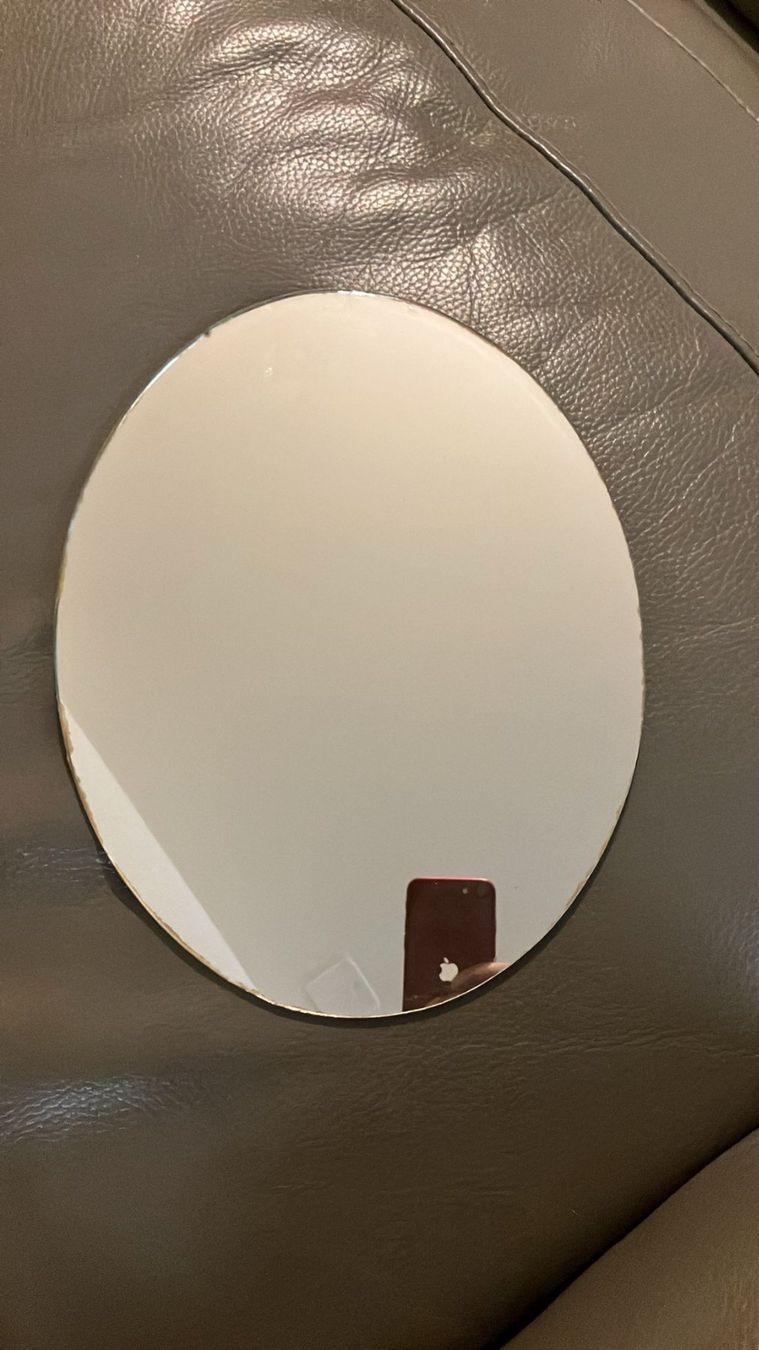 Specchi: Specchio ovale 23x28,5 cm – Usato da Melano venduto da H-Sara 1