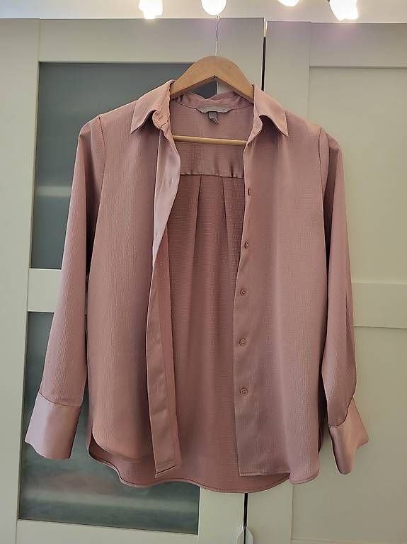 Camicette: Chemise fluide et légère comme neuve – Usato da Bernex venduto da luanacsoares