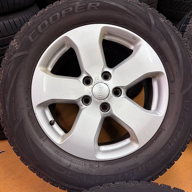 Pneumatici & Ruote complete: 4 Roues Jeep 265-60-R18  – Usato da Orsières venduto da Daniel1926