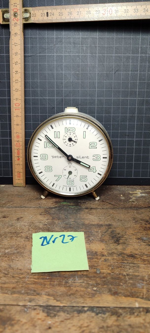 Sveglie: Wunderschöner alter Wecker Nr 27 Peter Silent – Usato da Gelterkinden venduto da MYSTOREFORYOU4460 8