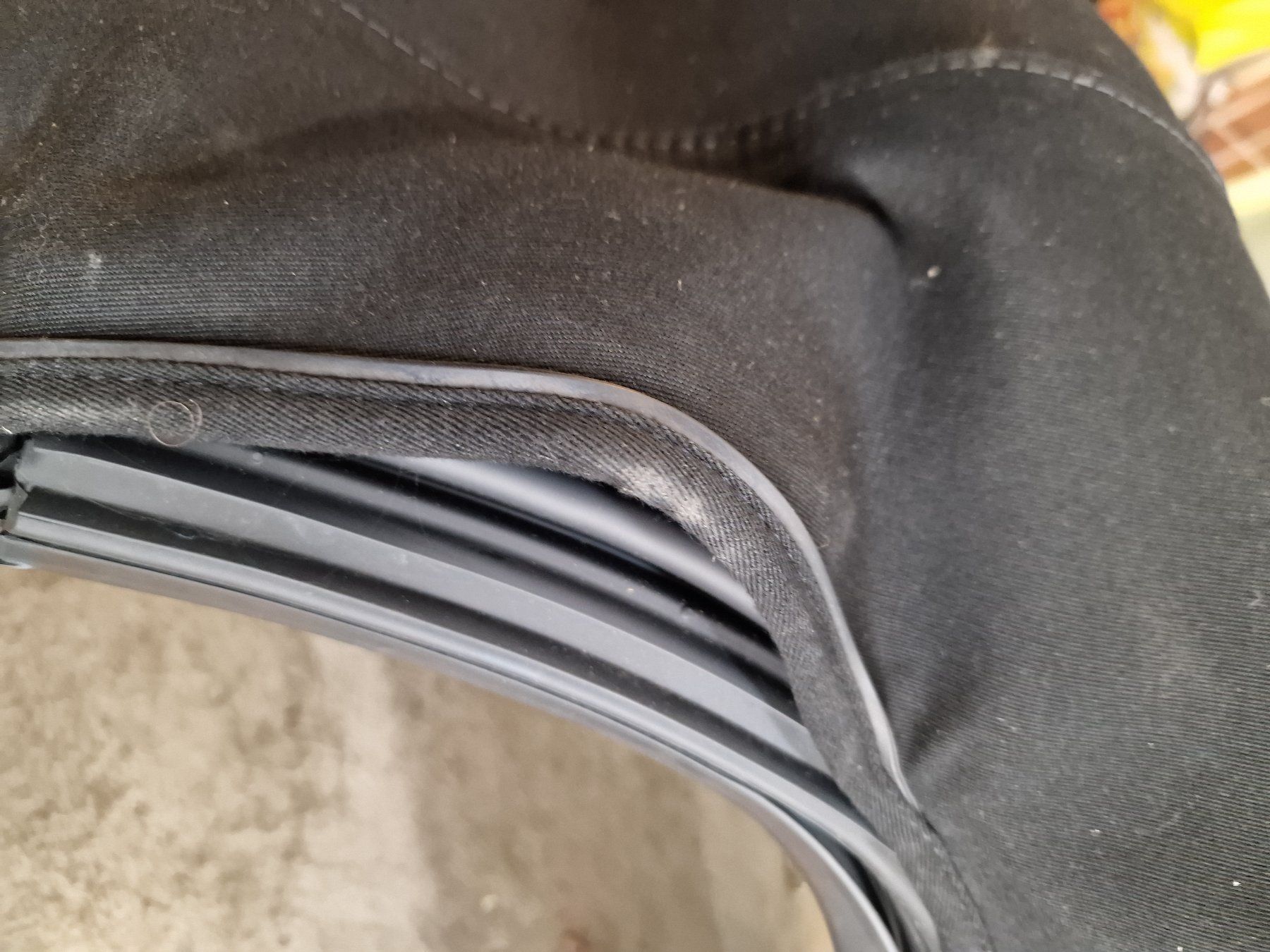 Fiat Tutti pezzi di ricambio auto: cabrioverdeck Fiat 124 spider – Usato da Wiesendangen venduto da Jdjfhsbfj 4