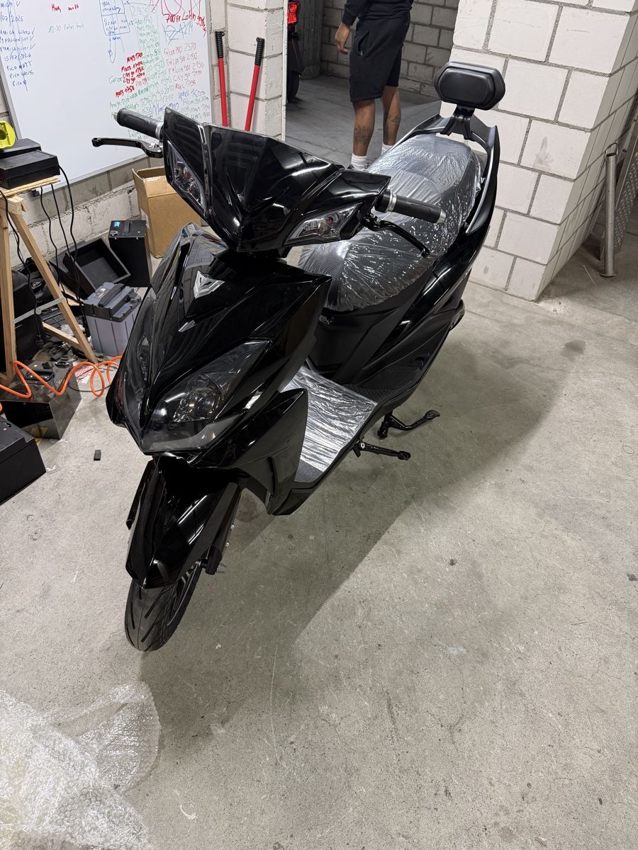 Voiturettes électriques: Scooter – Neuf avec emballage d'origine à Basel par ban_t5lm 7