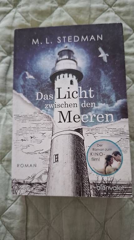 Bücher: Das Licht zwischen den Meeren – Gebraucht aus Aefligen von helinae90