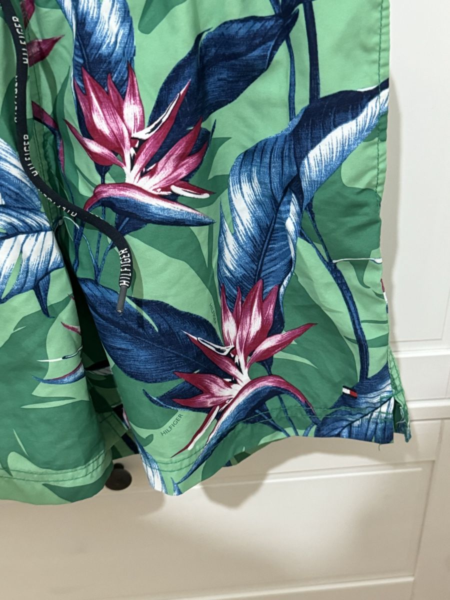 Tommy Hilfiger Costumi da bagno: Costume da bagno 🩳 – Nuovo (secondo la descrizione) da Opfikon venduto da MabelCouture 1