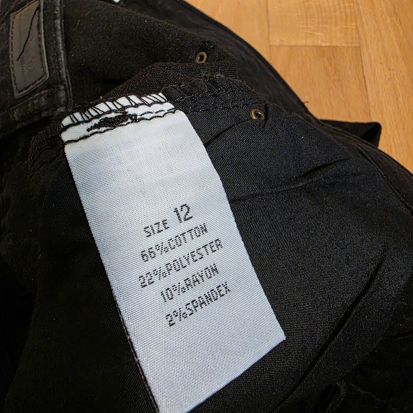 Pantaloni: 1996 Denim Co. Bermuda Shorts Schwarz M – Usato da Wald ZH venduto da CapLux 1