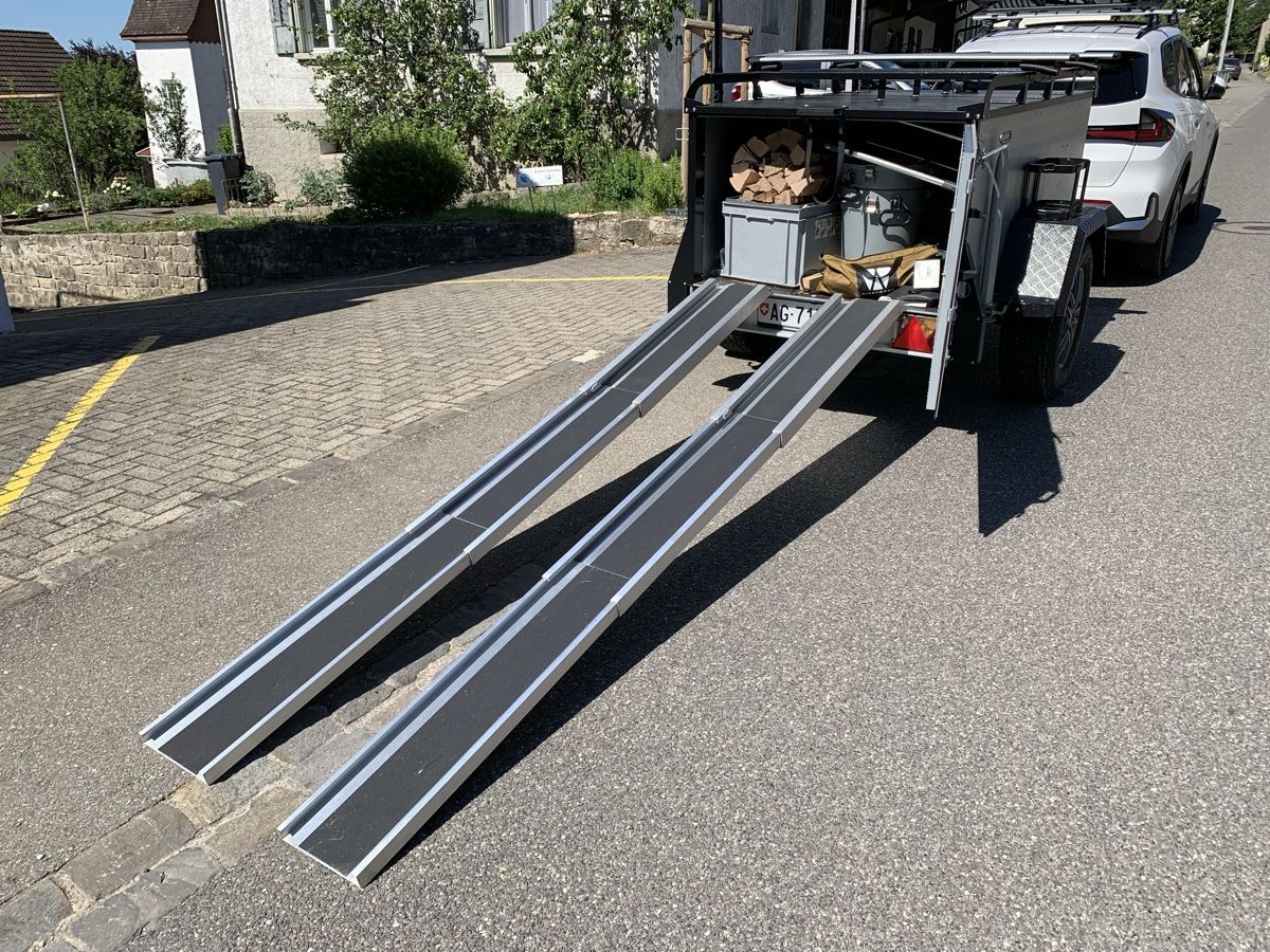 Altro: Rollstuhlrampe / Laderampe – Usato da Auenstein venduto da Stevezee 3
