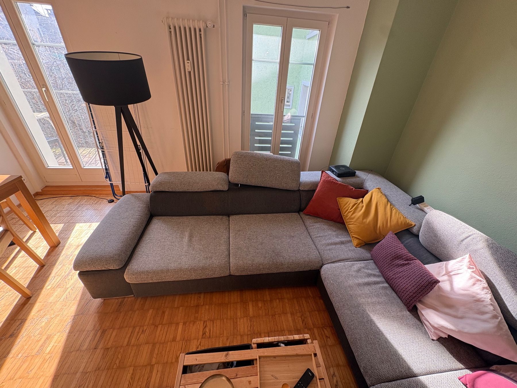Divani: Graues Eckesofa, Stoff, fürs Wohnzimmer – Usato da St. Gallen venduto da ana_shp5 3