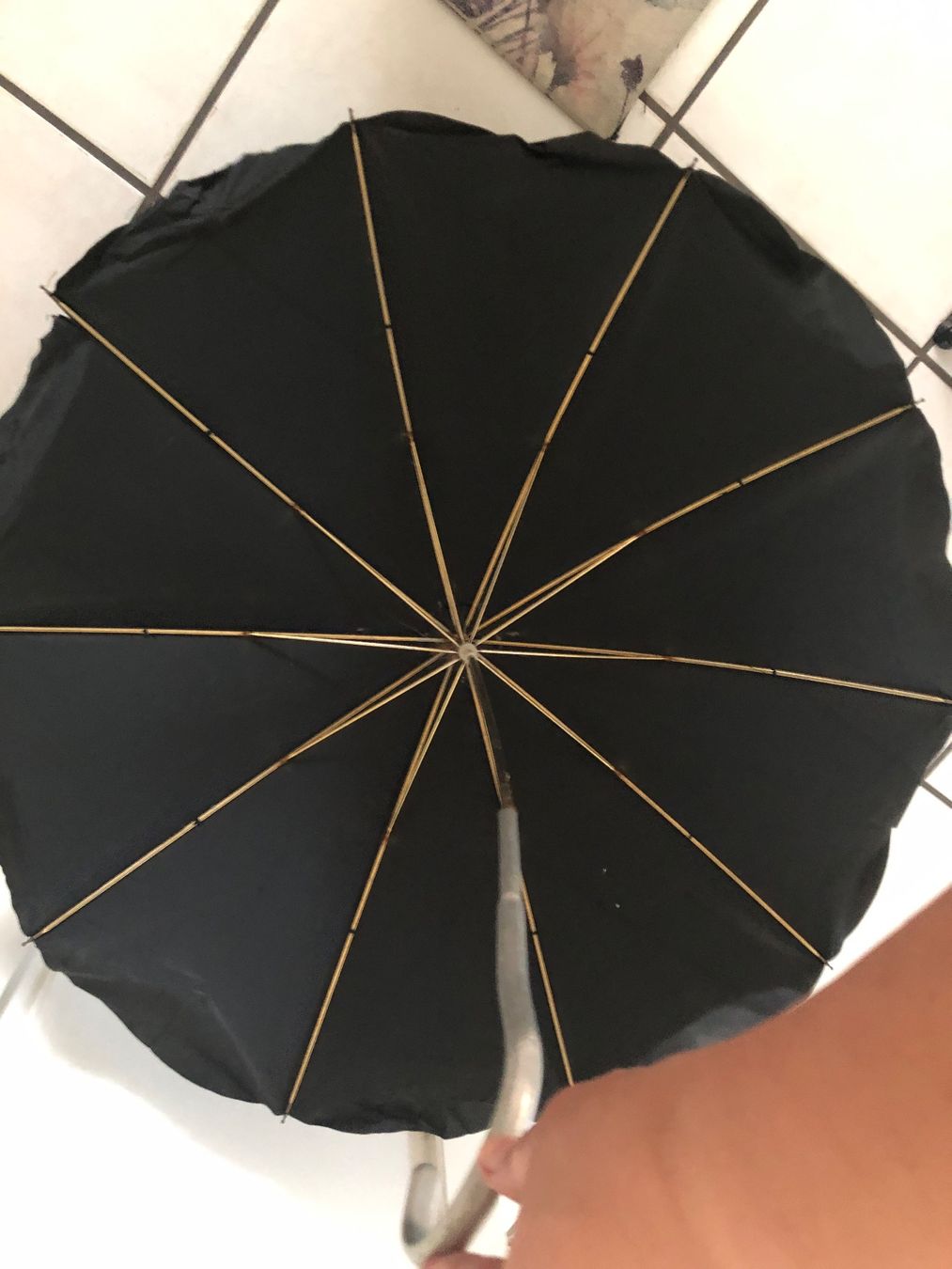 Regenschirme: 60er Jahre Schirm, Regenschirm, – Gebraucht aus Arlesheim von leyRum4.5