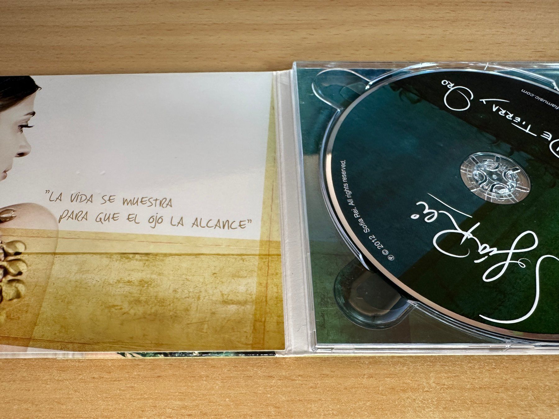 CD: Sofía Rei – De Tierra y Oro – Usato da Rikon im Tösstal venduto da Alpenmutz 2