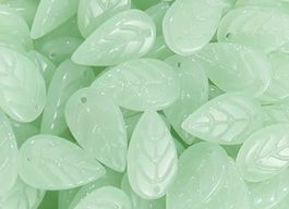 Glasperlen mint Blätterform, 25 Stück