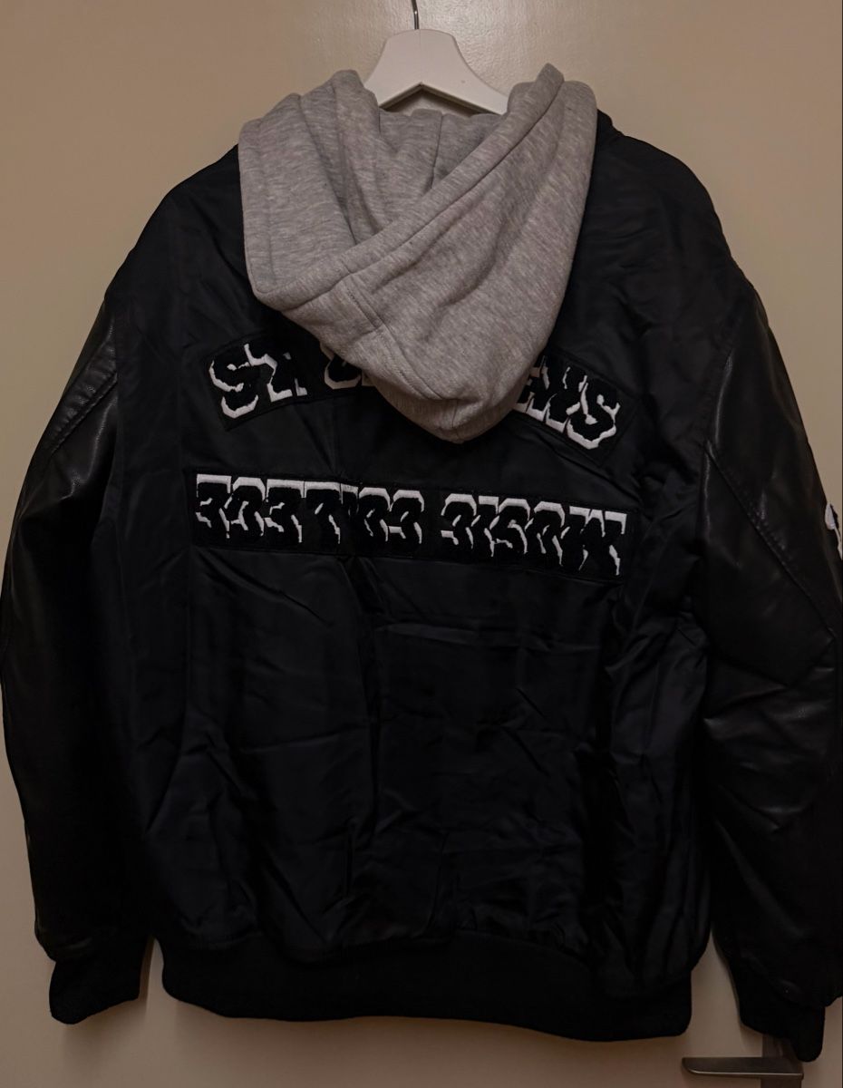 Zara Vestes: ZARA Bomberjacke L – D'occasion à UNTERSIGGENTHAL par s_rzb8 1