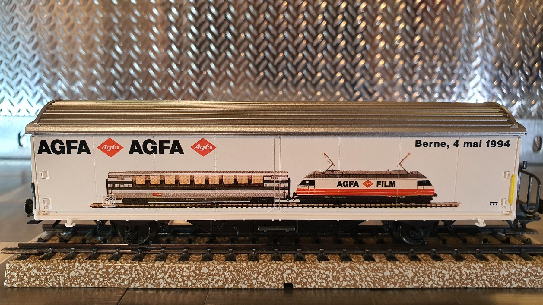 Märklin Modelleisenbahnen: MÄRKLIN H0 GÜTERWAGEN AGFA AGFA – Gebraucht aus Männedorf von Modellbau-wyss 2