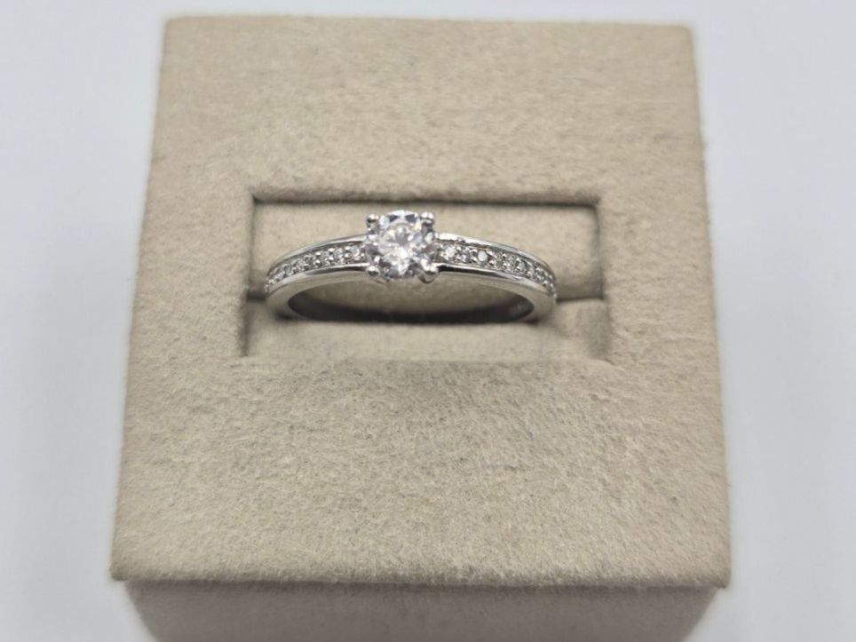 Ringe: Ring Silber 925 Zirkonia Gr. 54 – Neu und originalverpackt aus Zug von gold.schmuck