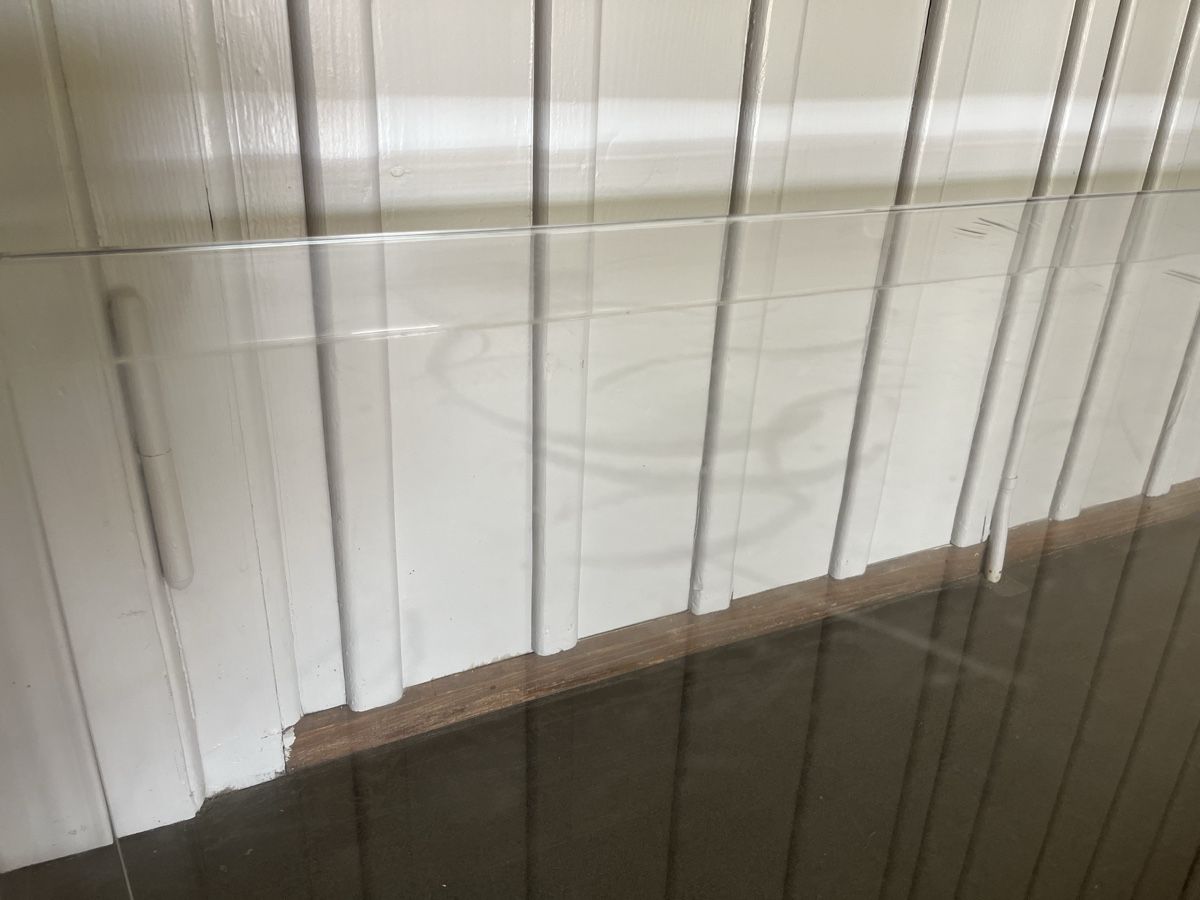 Kartell Tavoli: Kartell Invisible Side Table Designer Wohnzimmertisch – Usato da Bern venduto da ladagu 4
