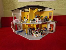 Playmobil Spielhaus mit diversem Zubehör
