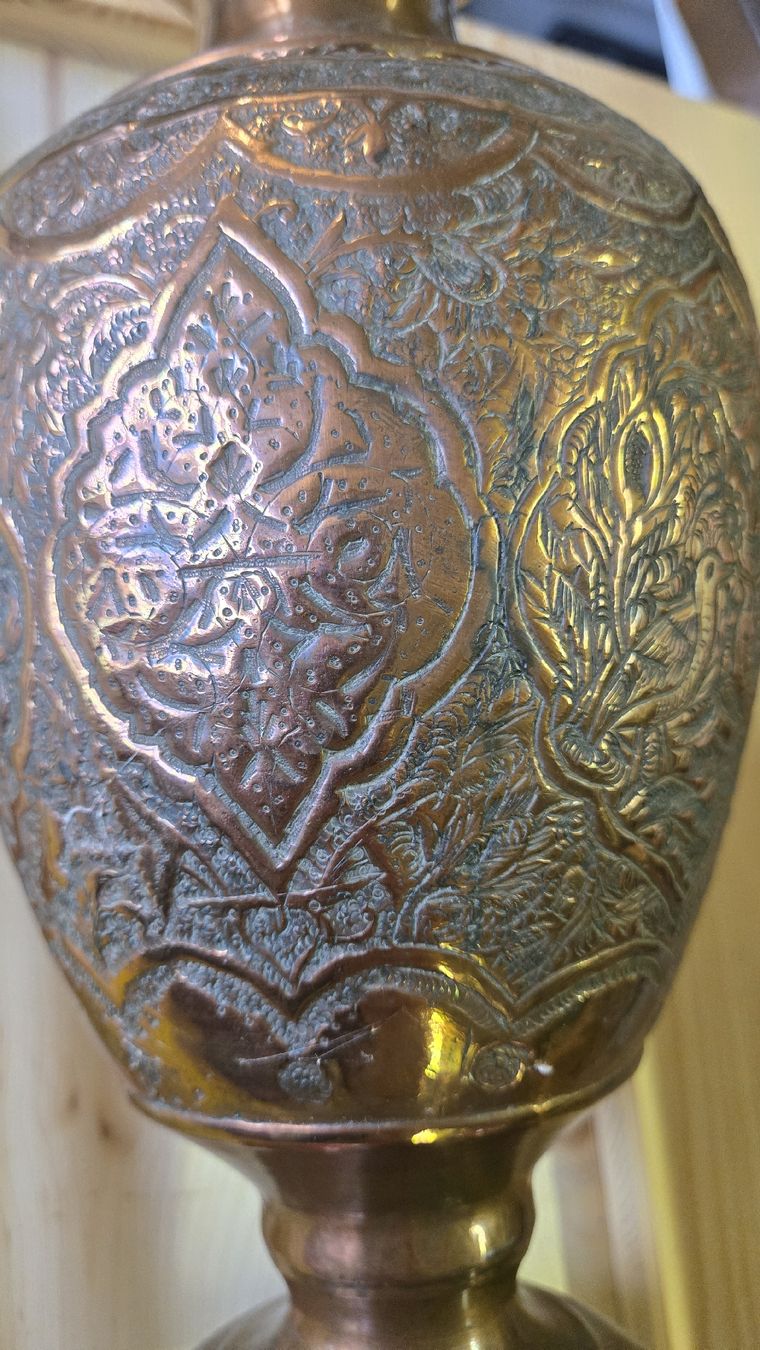 Vase & Récipients: Antike Kupfervase mit Blumenmuster – D'occasion à Uzwil par BrokiFloh 2