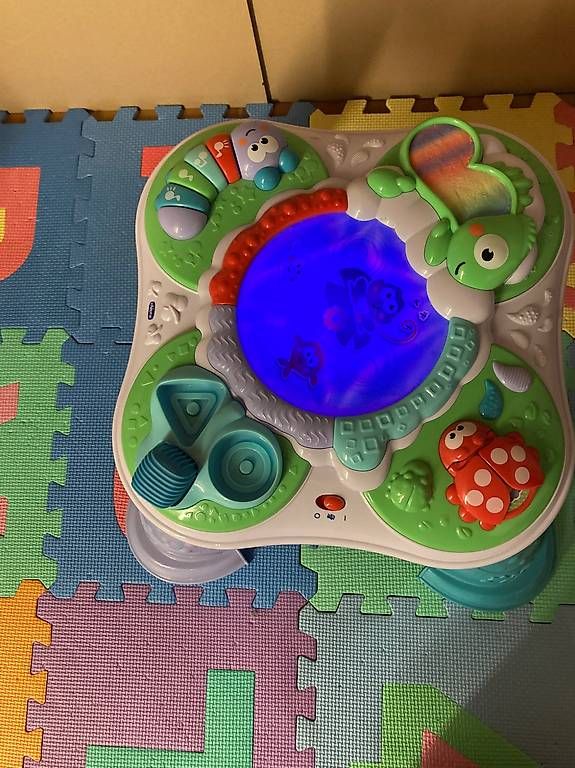 Giocattoli: Chicco Spieltisch – Usato da Möriken AG venduto da spending_spree86 1