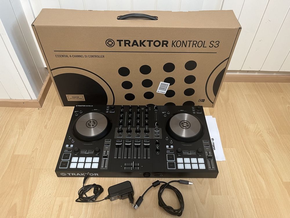 Native Instruments Traktor Kontrol S3 DJ Controller (Gebraucht) in ...