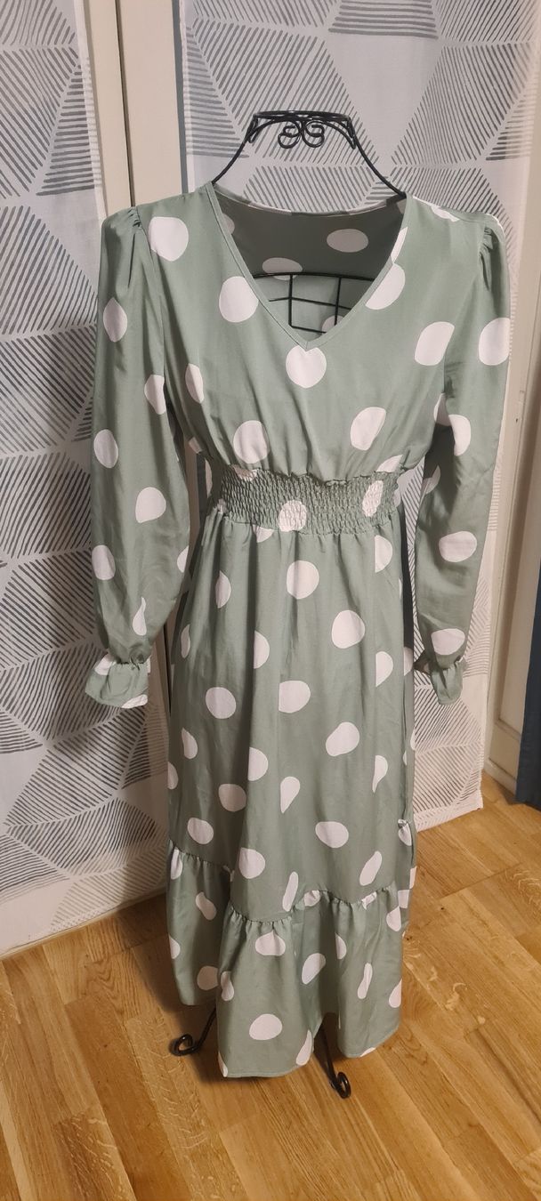 Vestiti: länge kleid gr M – Nuovo (secondo la descrizione) da zürich venduto da janjaz 1
