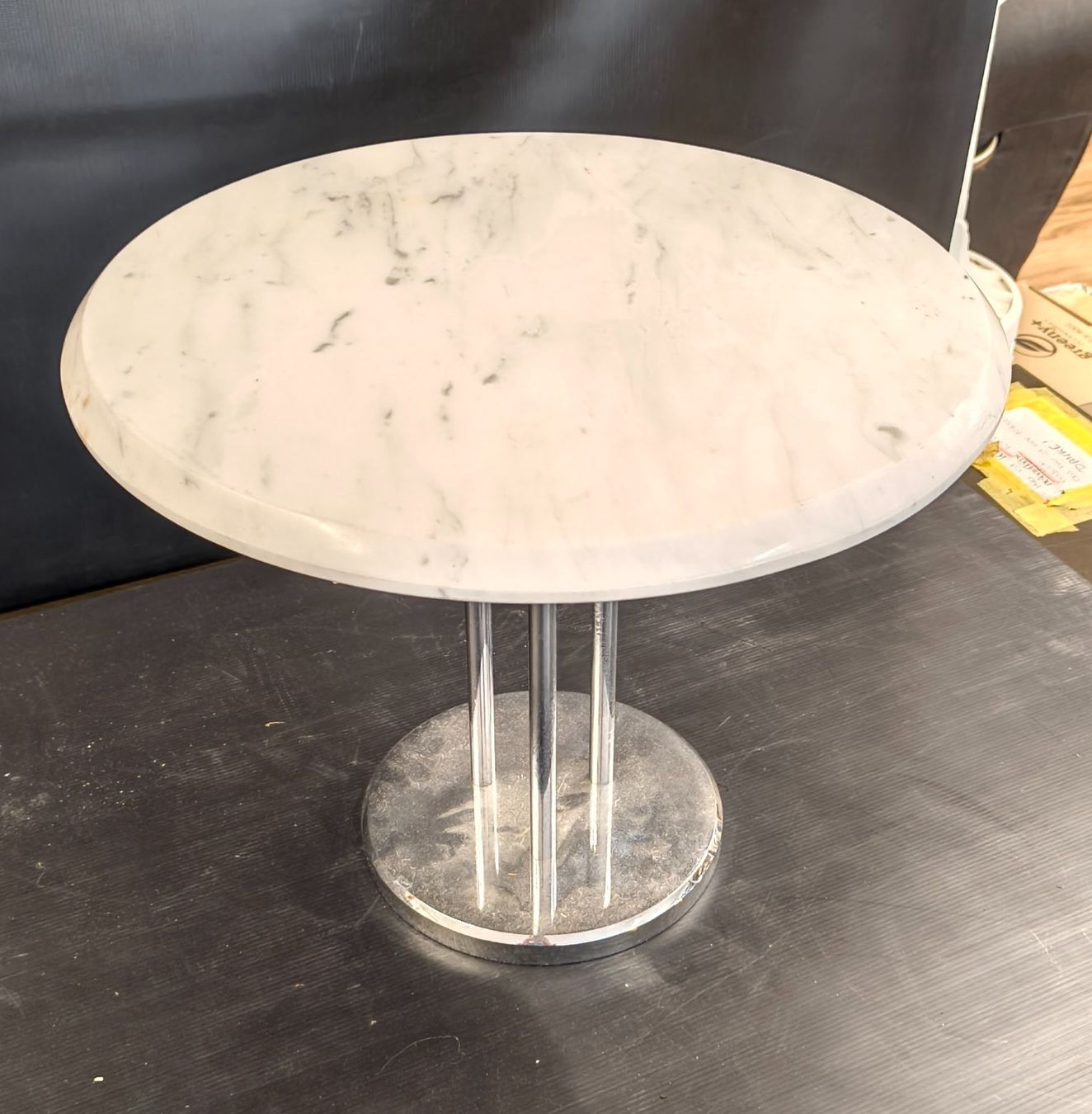 Tavoli: Beistelltisch Marmor – Usato da Basel venduto da bk_brockibasel