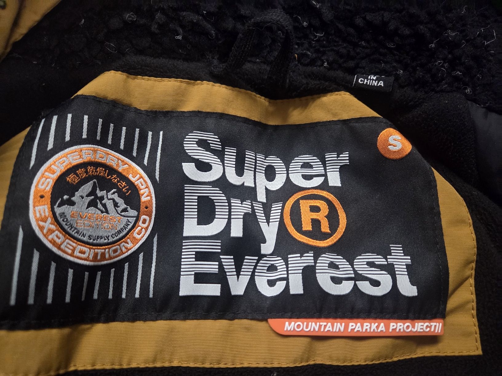 Superdry Vestes: Super Dry Winterjacke Gr.S – D'occasion à Sursee par Ventiduese 2