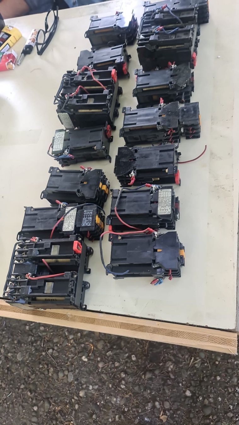 Interrupteurs: elektro aparat – D'occasion à Egerkingen par ogi3131 3