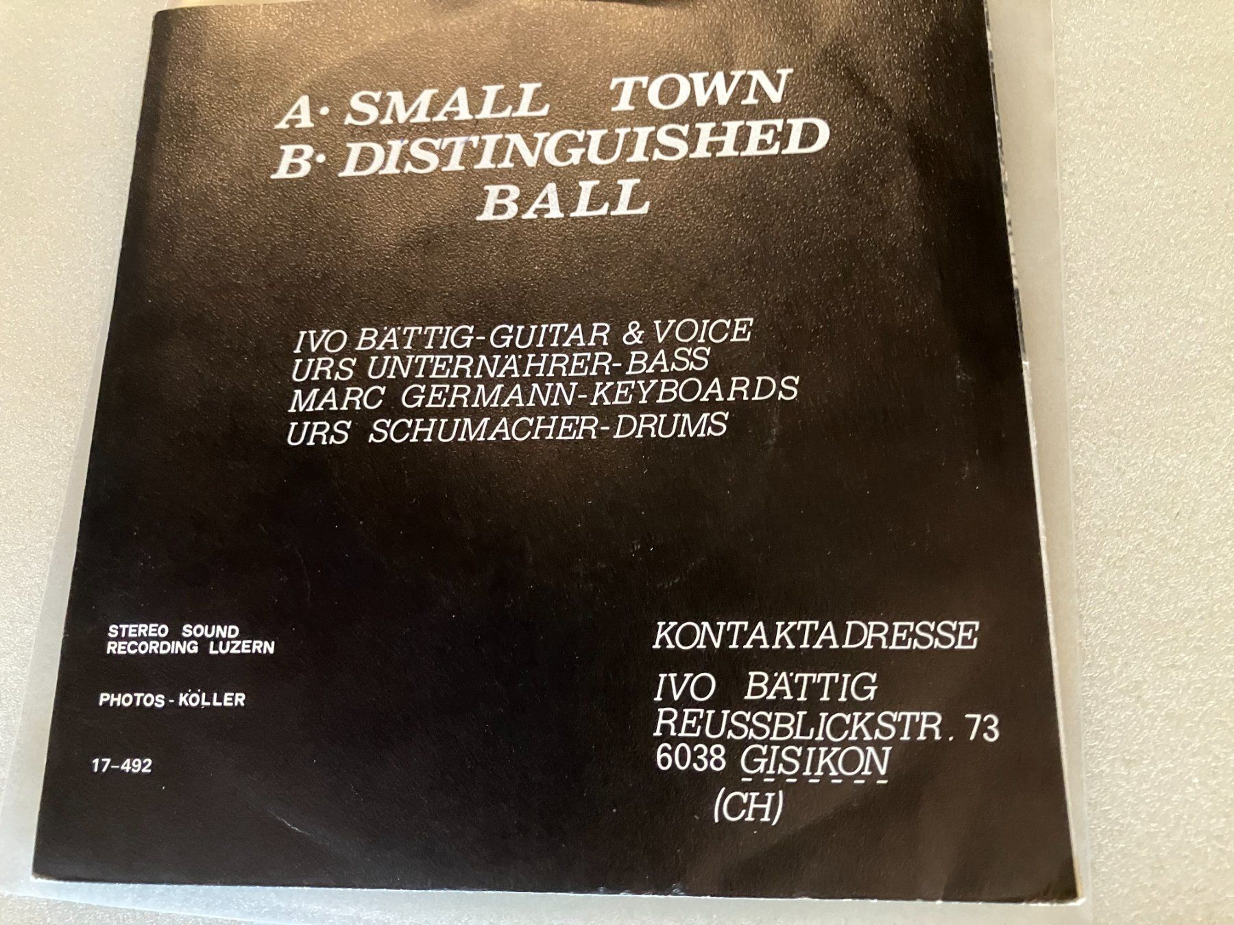 Dischi in vinile: Red Rain Coat – Usato da Aarwangen venduto da Jukebox3 3