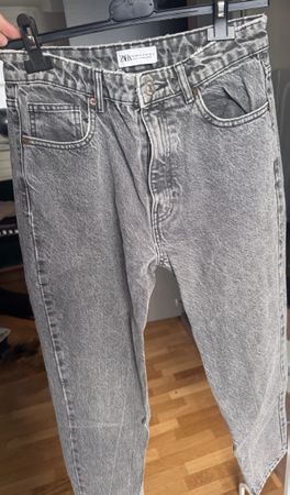 Jeans Zara grigio, taglia 38 - perfetti per l'autunno!