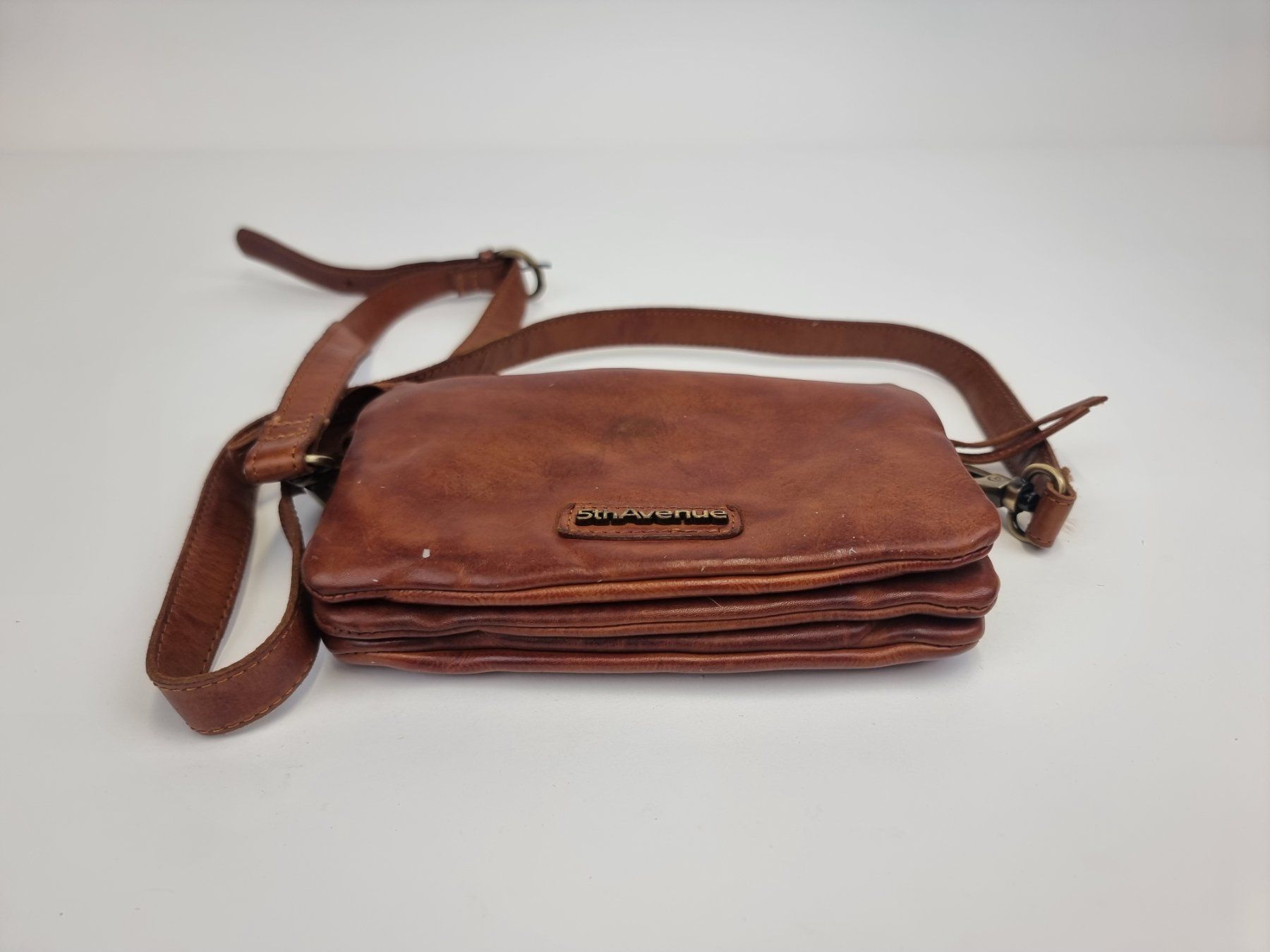5th Avenue Taschen für Damen: Tasche 5th Avenue – Gebraucht aus Urtenen-Schönbühl von Restwert_Schoenbuehl