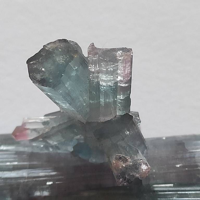 Minerali & Pietre curative: Turmalin Elbait Brasilien – Usato da Arnegg venduto da Philips3 1