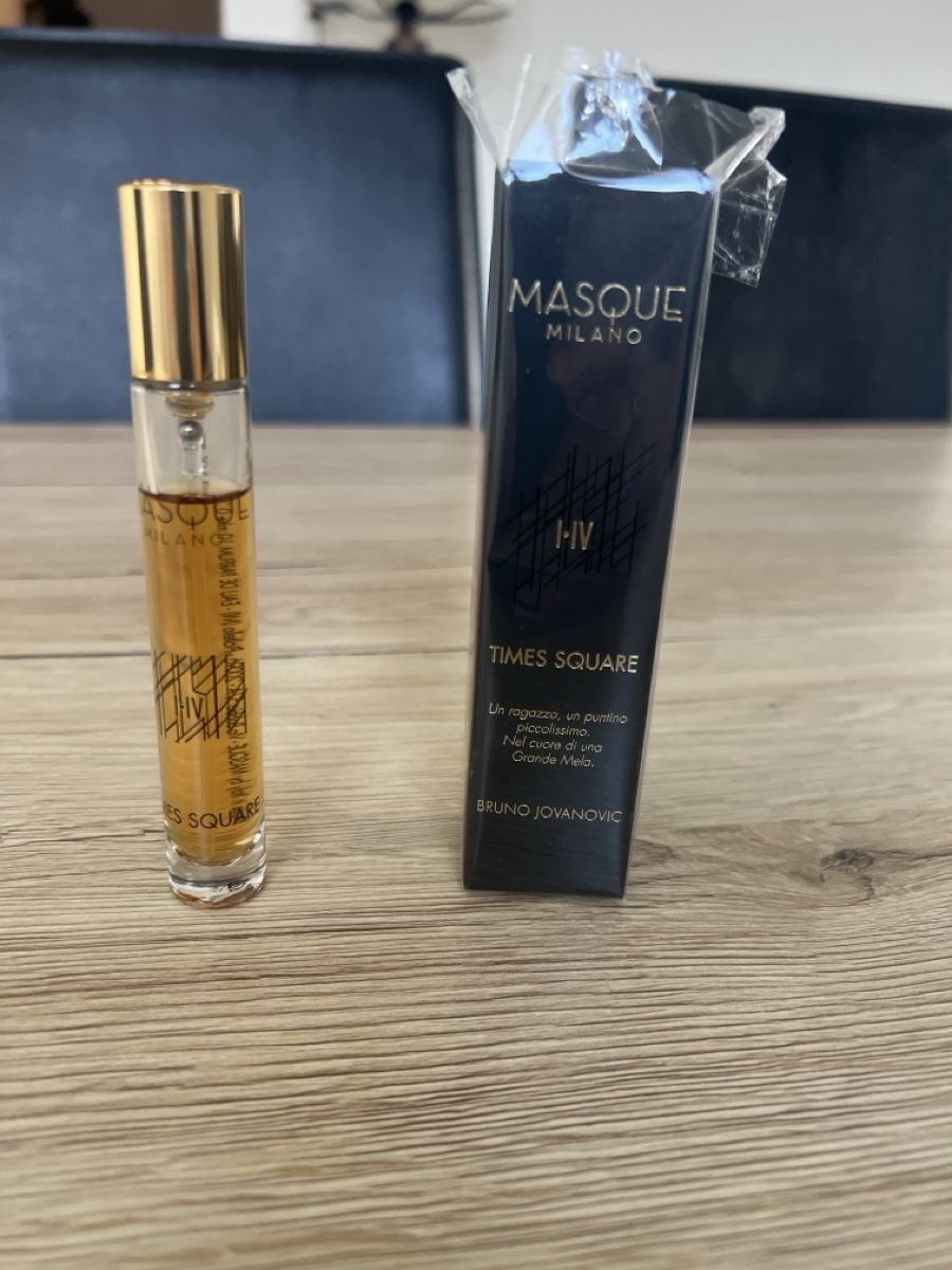 Profumi & Eau de Toilette: Masque Milano Times Square – Nuovo (secondo la descrizione) da La Chaux-de-Fonds venduto da GabrielaKlein