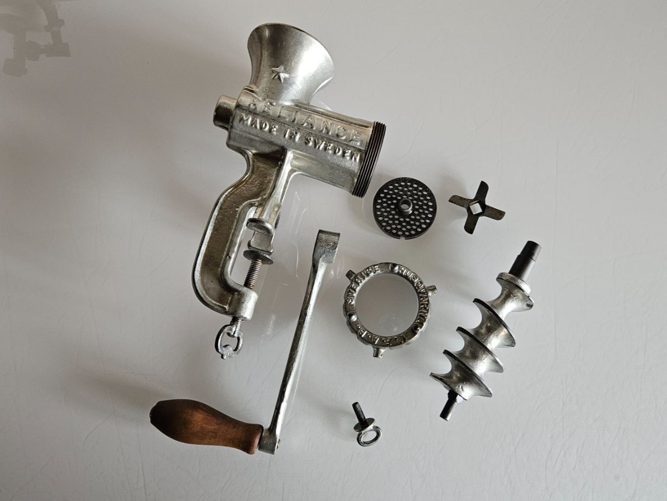 Elettrodomestici da cucina: Fleischwolf Reliance Schweden Vintage – Usato da Basel venduto da True_Hofer_Store 1