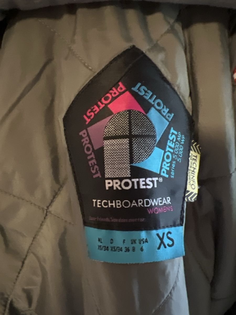 Protest Giacche: Skijacke Protest Gr.XS – Usato da Linden venduto da Annelie12 4