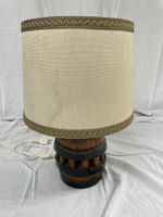 Tischlampe, Radnabe eines Karren, Holz und Schmiedeeisen