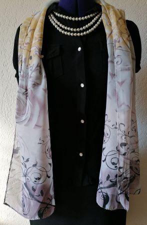 Schickes Damen Foulard mit Blumen und Ornamente